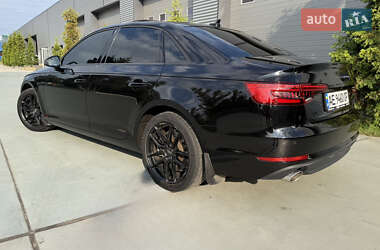 Седан Audi A4 2016 в Днепре