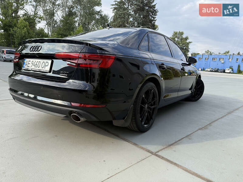 Седан Audi A4 2016 в Днепре