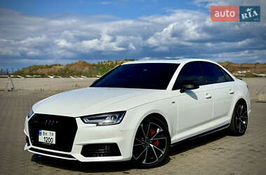 Audi A4  2016
