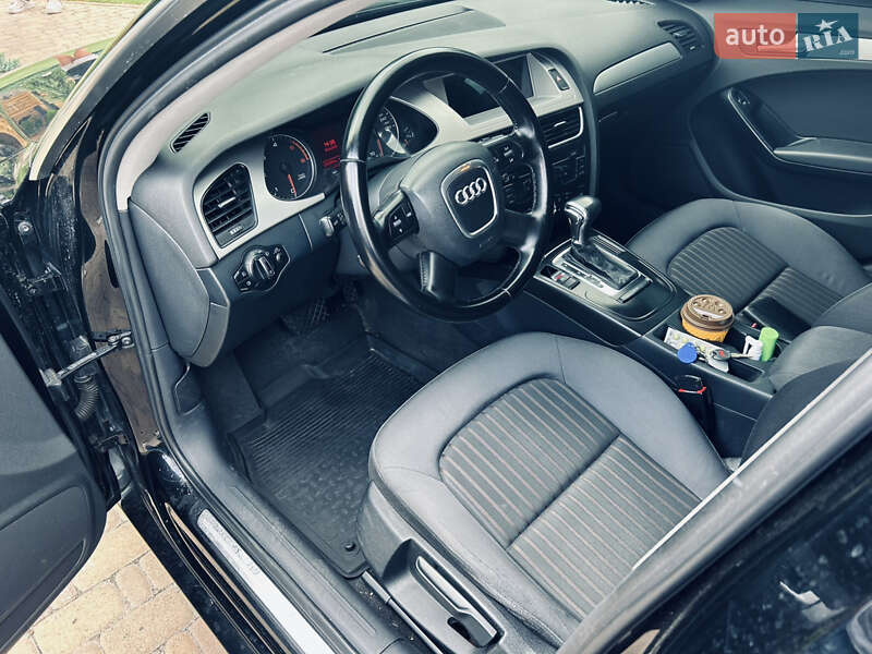 Седан Audi A4 2009 в Києві