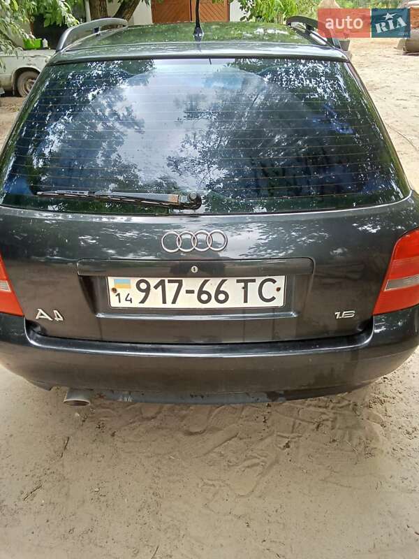 Універсал Audi A4 1999 в Краківці