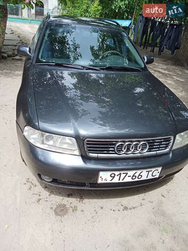 Універсал Audi A4 1999 в Краківці
