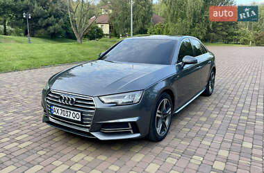 Audi A4  2016