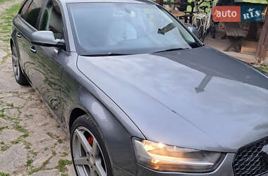 Універсал Audi A4 2012 в Ужгороді