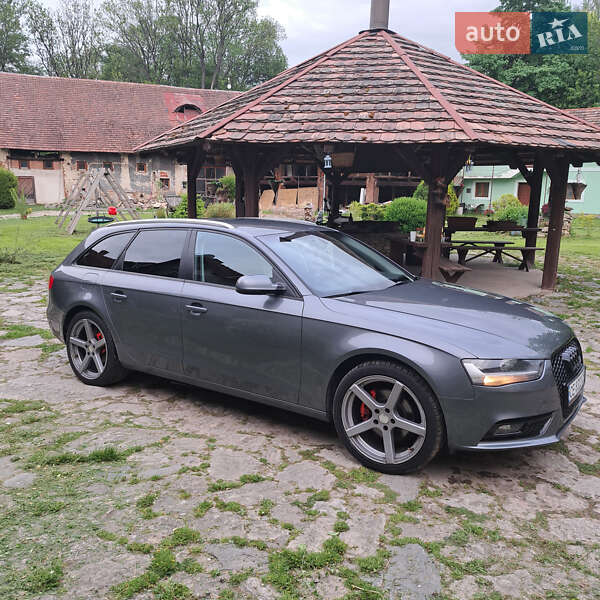 Універсал Audi A4 2012 в Ужгороді