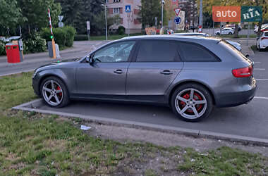 Універсал Audi A4 2012 в Ужгороді