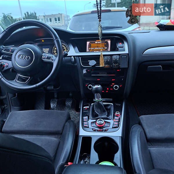 Універсал Audi A4 2012 в Ужгороді