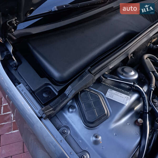 Універсал Audi A4 2012 в Ужгороді