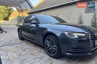 Audi A4  2016