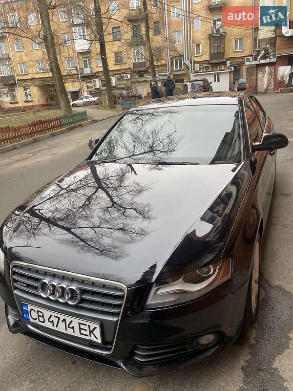 Седан Audi A4 2011 в Чернігові