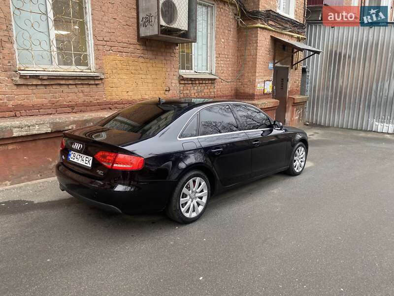 Седан Audi A4 2011 в Чернігові