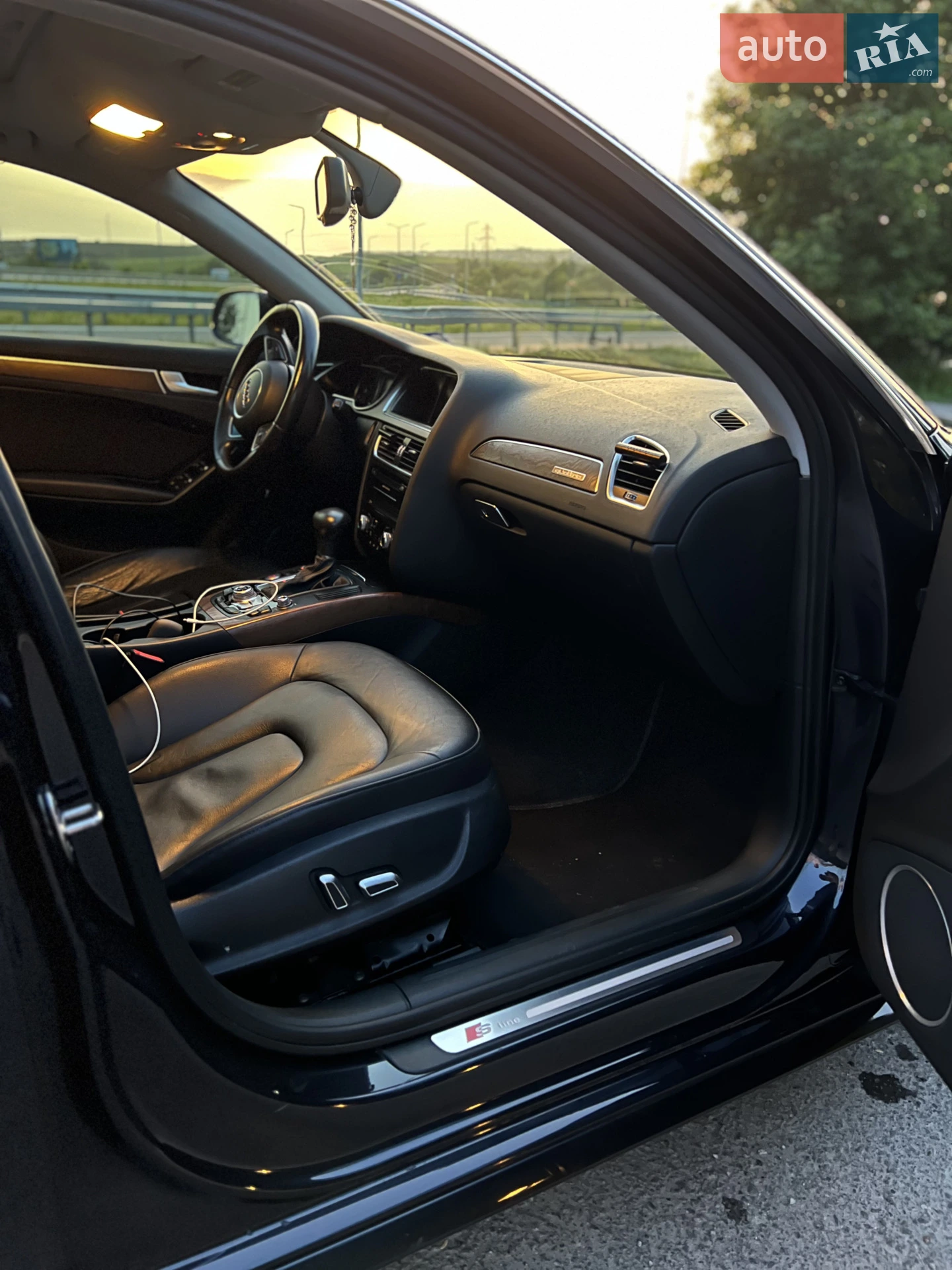 Audi A4 2014 VIN WAUFFAFL9FN017095 фото оголошення 14 з 37