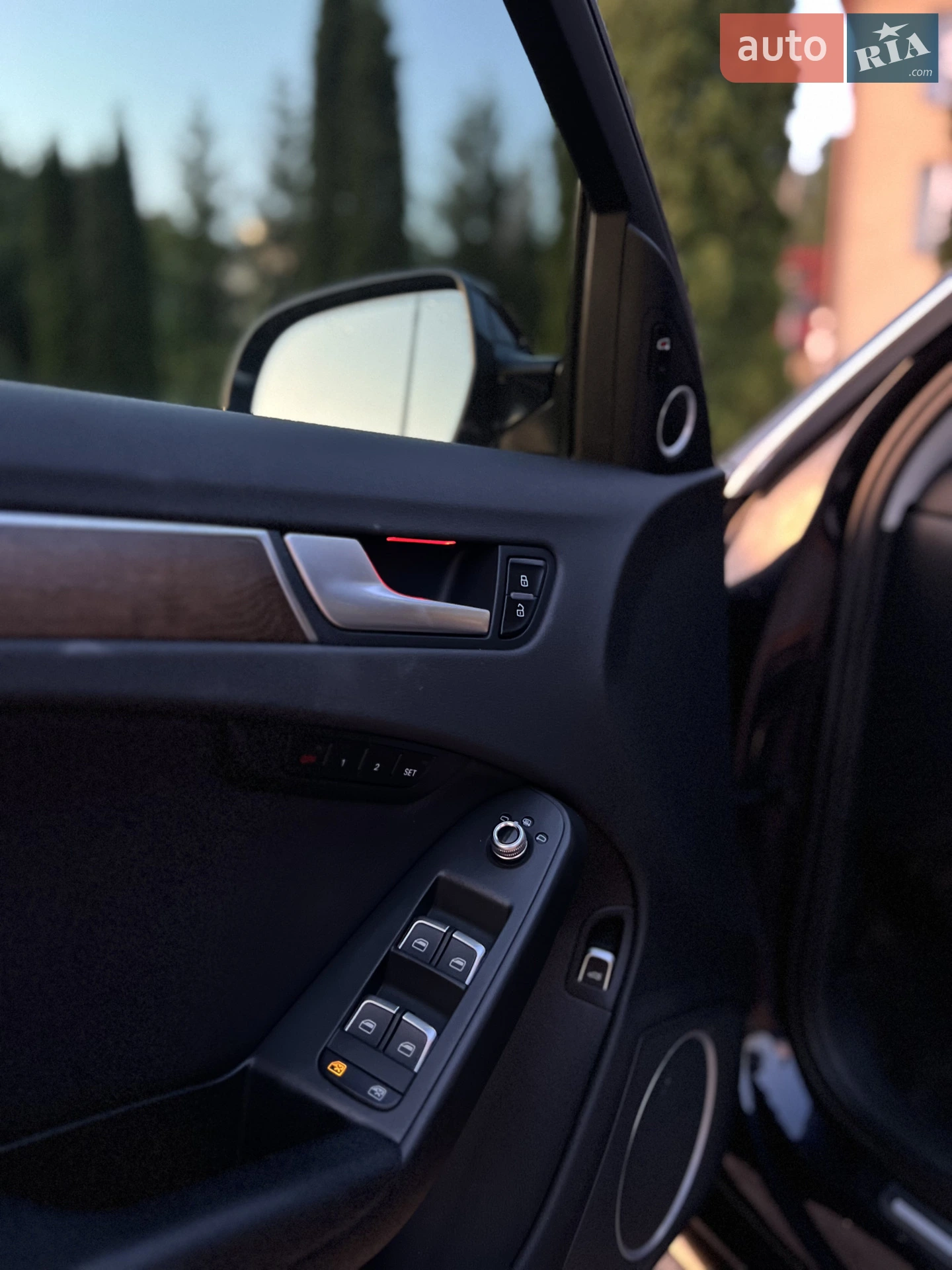 Audi A4 2014 VIN WAUFFAFL9FN017095 фото оголошення 25 з 37