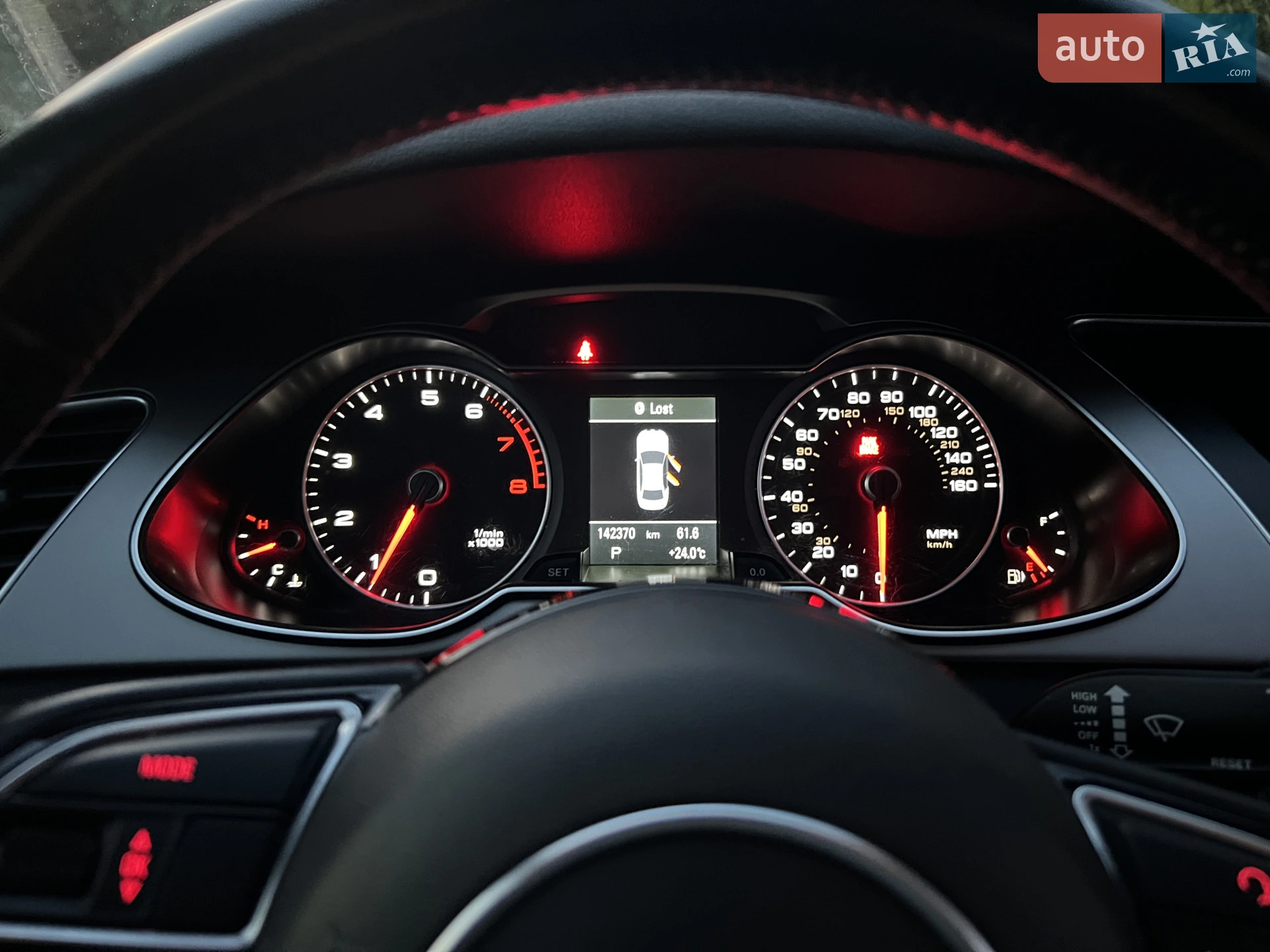 Audi A4 2014 VIN WAUFFAFL9FN017095 фото оголошення 11 з 37