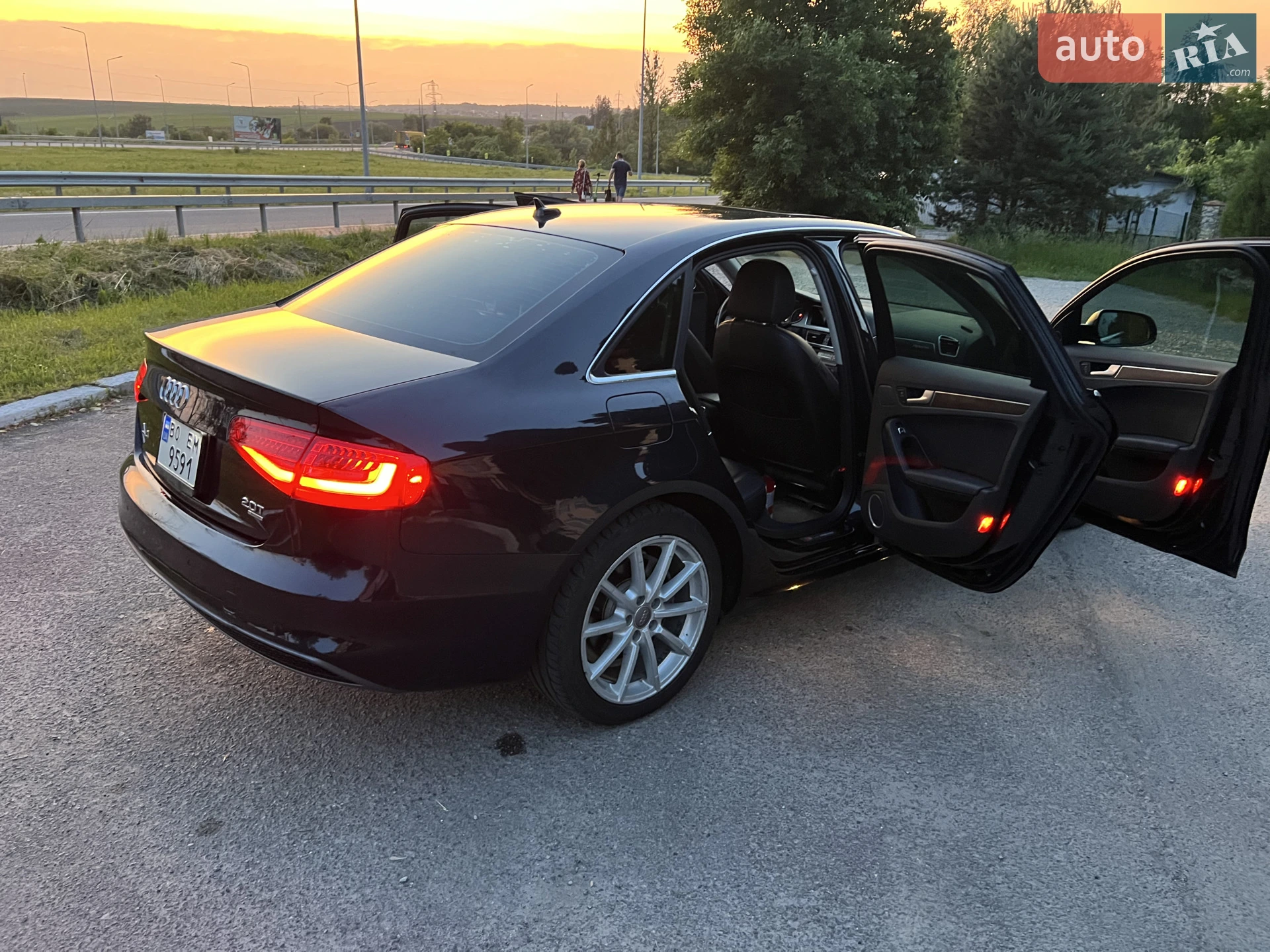 Audi A4 2014 VIN WAUFFAFL9FN017095 фото оголошення 19 з 37