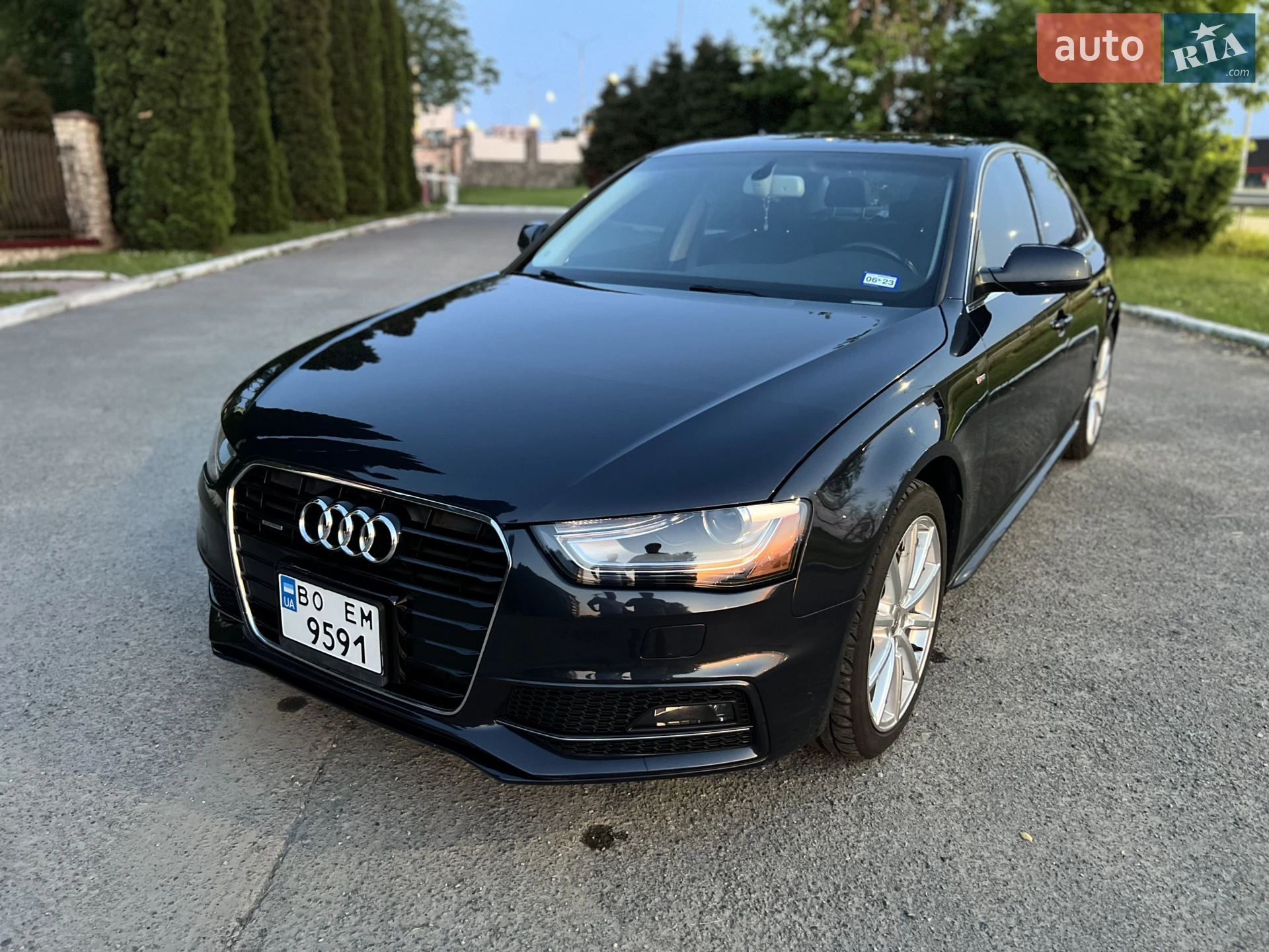 Audi A4 2014 VIN WAUFFAFL9FN017095 фото оголошення 5 з 37