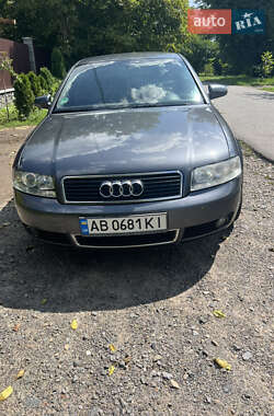Седан Audi A4 2001 в Літині