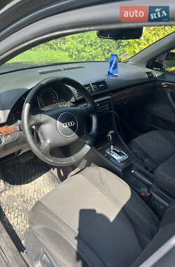 Седан Audi A4 2001 в Літині