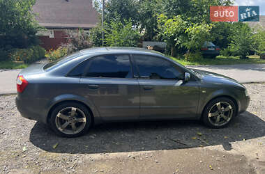 Седан Audi A4 2001 в Літині