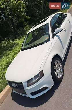 Audi A4  2011