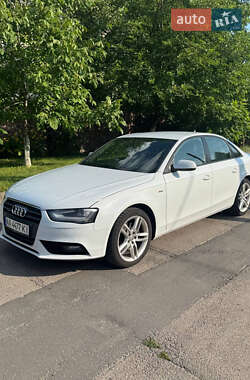Audi A4 2014
