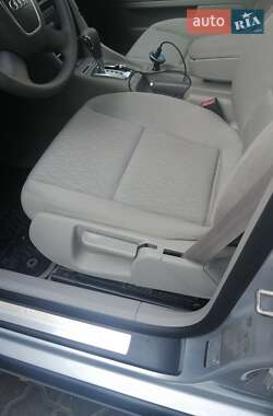 Седан Audi A4 2004 в Одесі