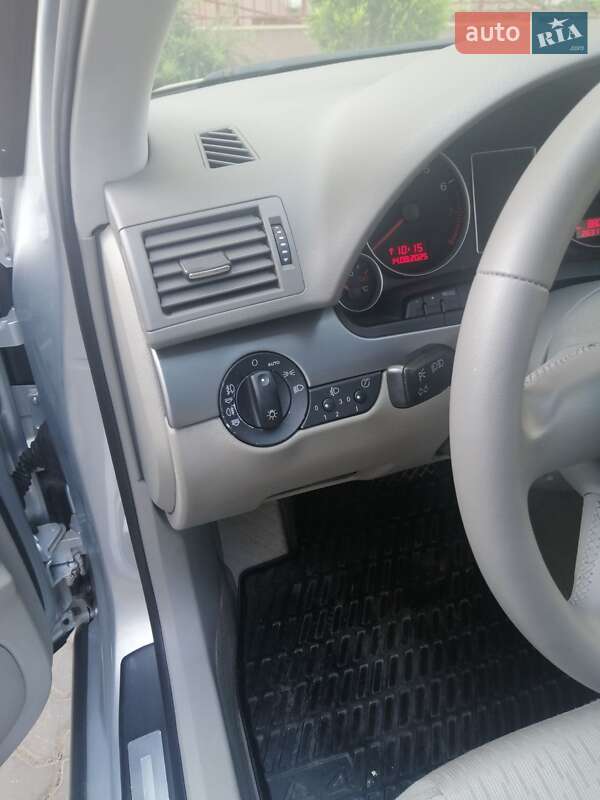 Седан Audi A4 2004 в Одесі