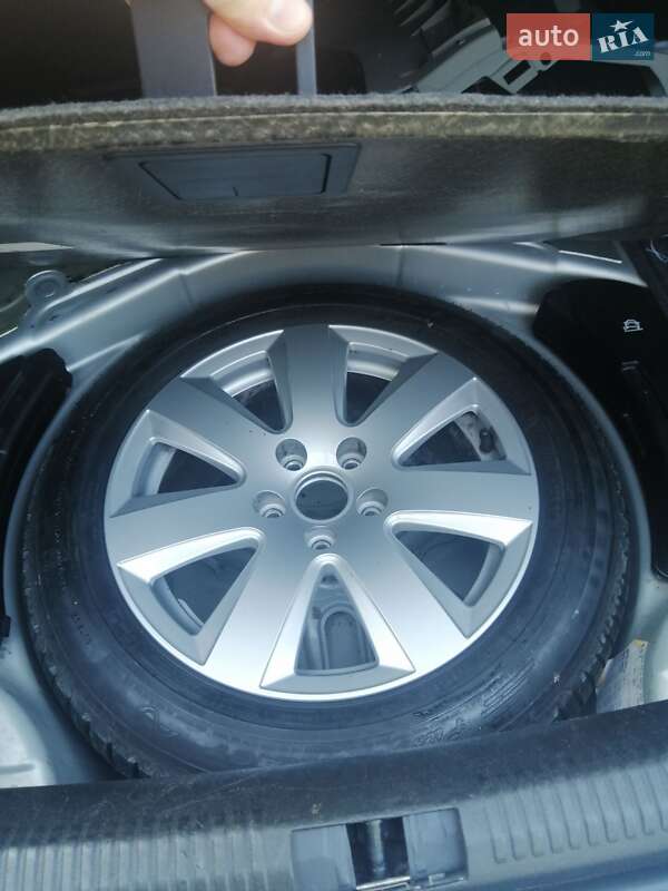 Седан Audi A4 2004 в Одесі