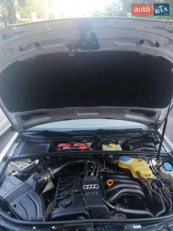 Седан Audi A4 2004 в Одесі