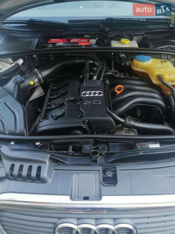 Седан Audi A4 2004 в Одесі
