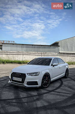 Audi A4  2015