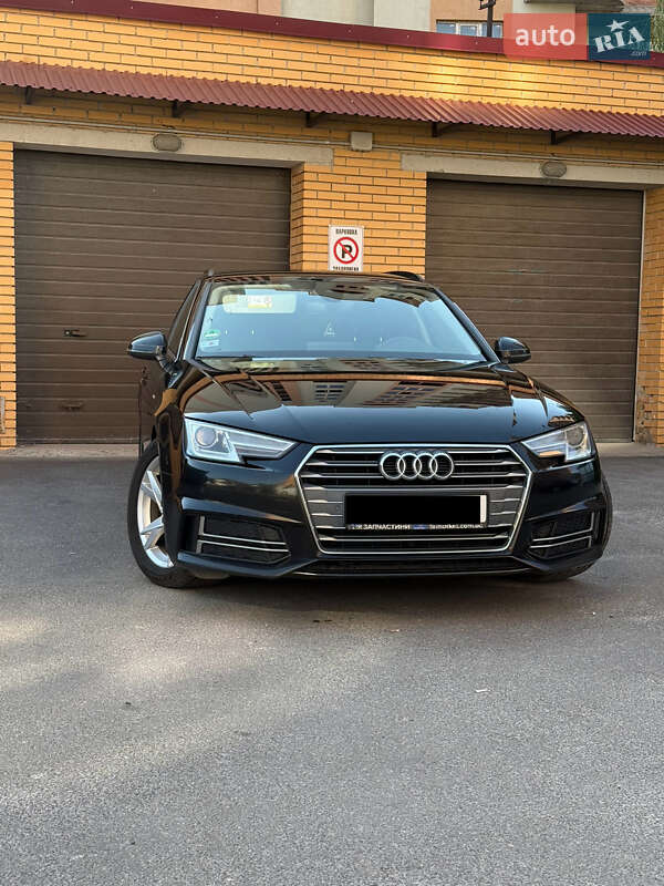 Audi A4 2017 Audi A4 2017