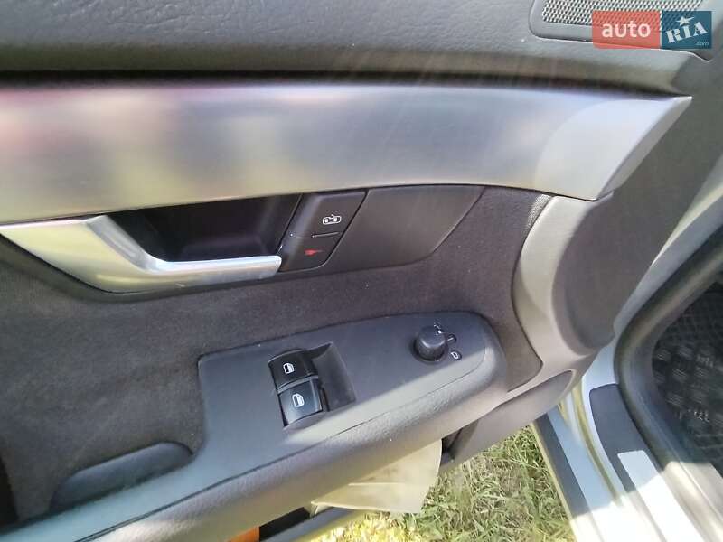 Універсал Audi A4 2005 в Полтаві