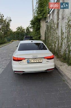 Седан Audi A4 2022 в Львове