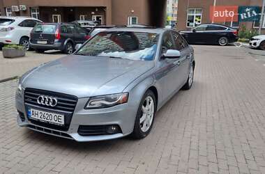 Audi A4  2011