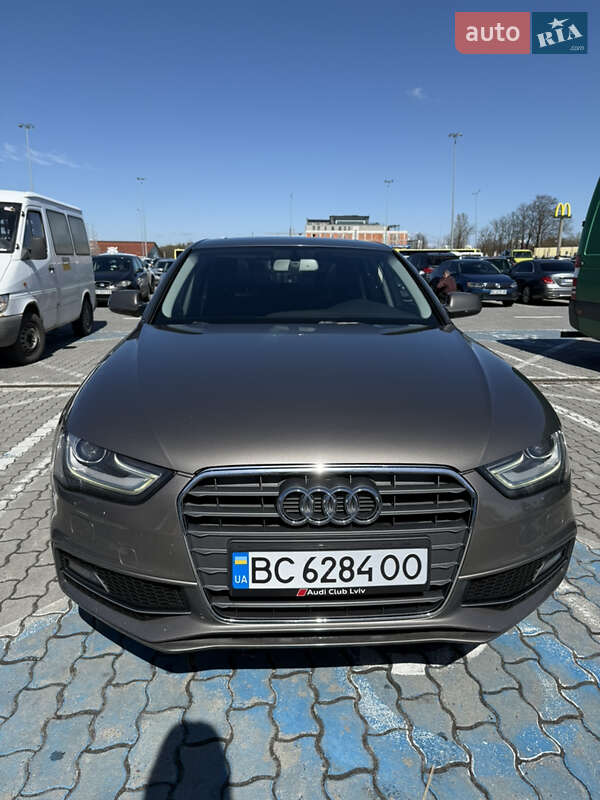 Audi A4 2014