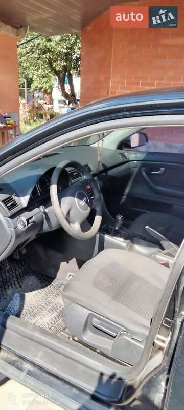 Седан Audi A4 2004 в Харькове
