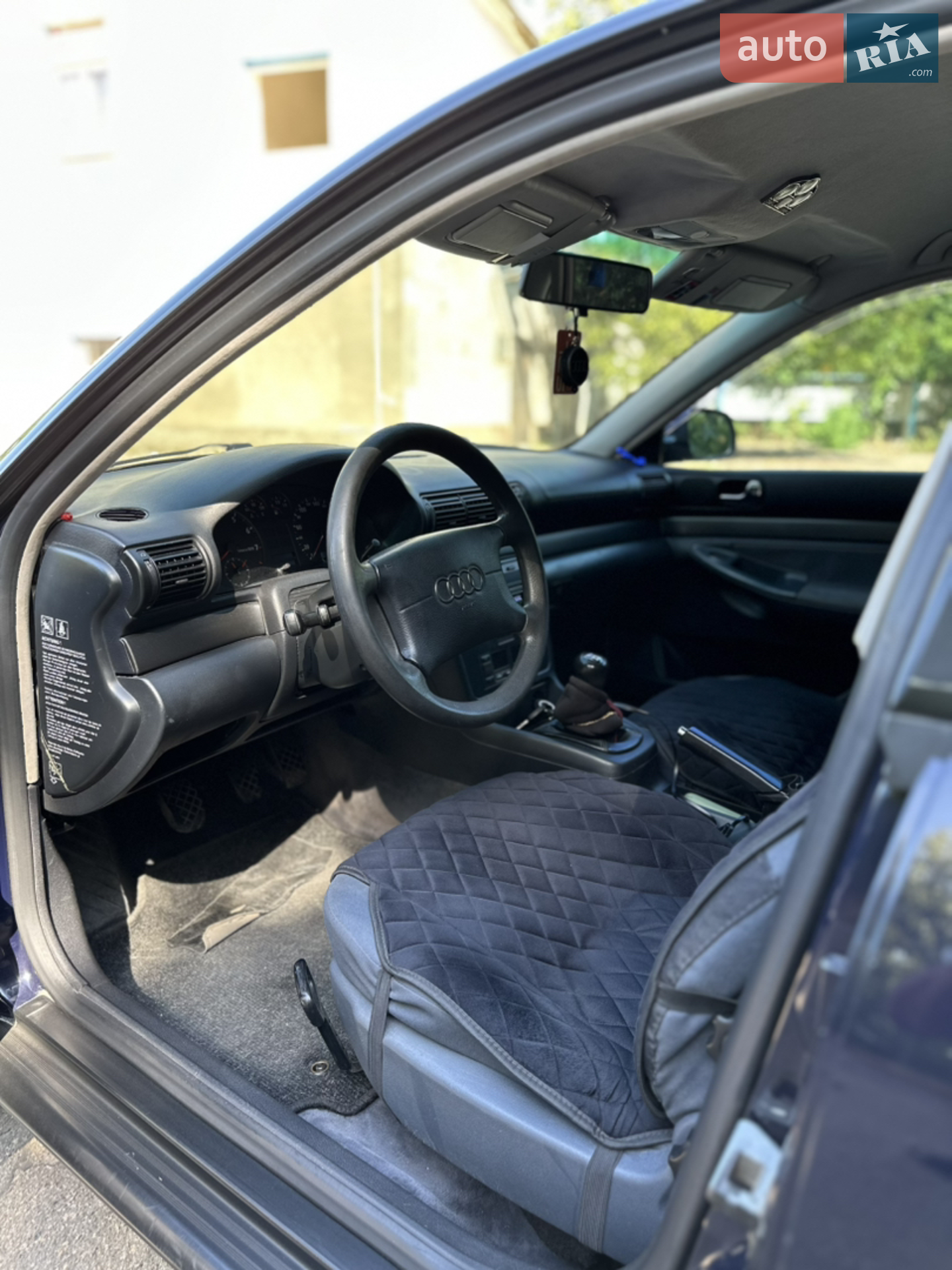 Audi A4 1995 VIN WAUZZZ8DZTA067055 фото оголошення 17 з 36