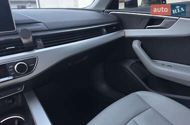 Универсал Audi A4 2018 в Киеве