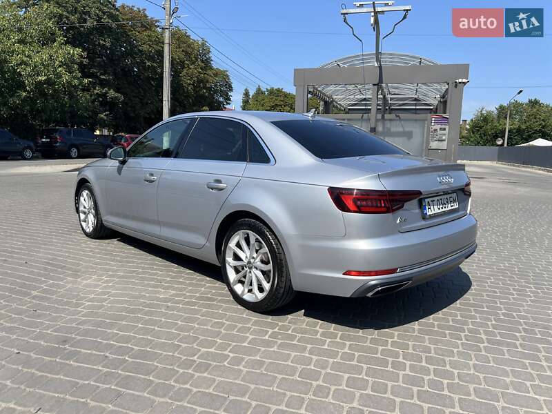 Седан Audi A4 2018 в Ивано-Франковске