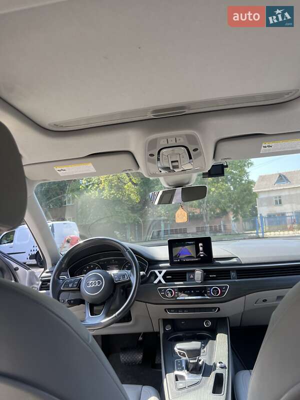 Седан Audi A4 2018 в Ивано-Франковске
