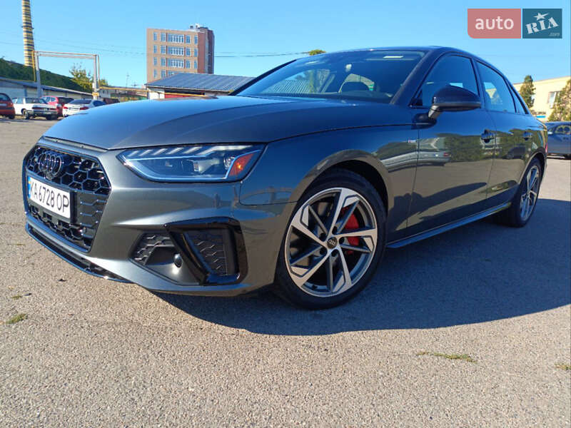 Audi A4 2023