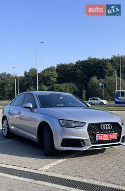 Audi A4  2016