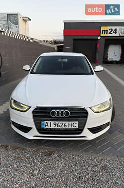 Audi A4  2012