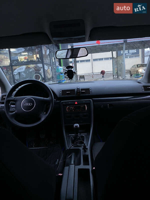 Седан Audi A4 2003 в Києві