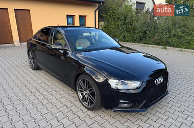 Audi A4  2014