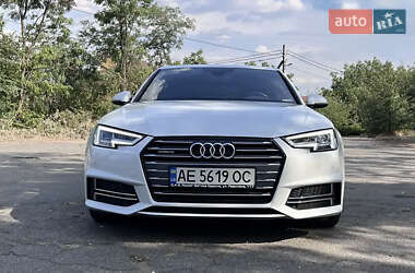 Audi A4  2015