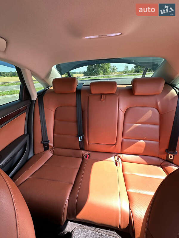 Седан Audi A4 2010 в Ромнах фото 12 Седан Audi A4 2010 в Ромнах
