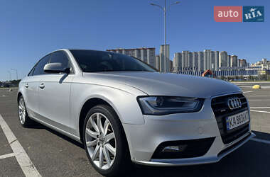 Audi A4  2012