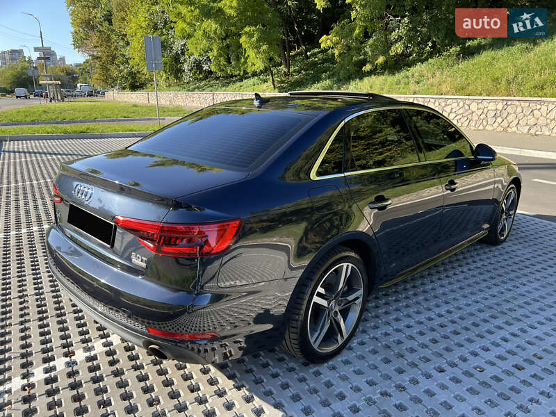 Седан Audi A4 2016 в Киеве